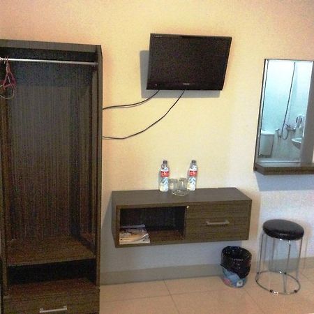 Hotel Diamond Makassar Exterior foto