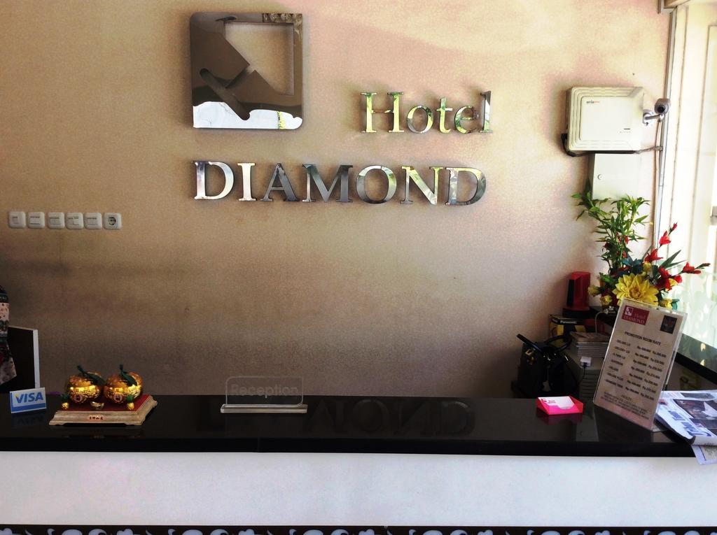 Hotel Diamond Makassar Exterior foto
