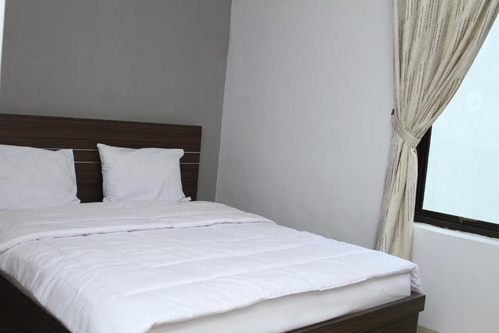 Hotel Diamond Makassar Zimmer foto